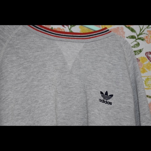 Vintage Adidas Crewneck - Picture 2 of 4